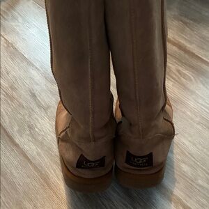 UGG Women's Brown Winter Boots